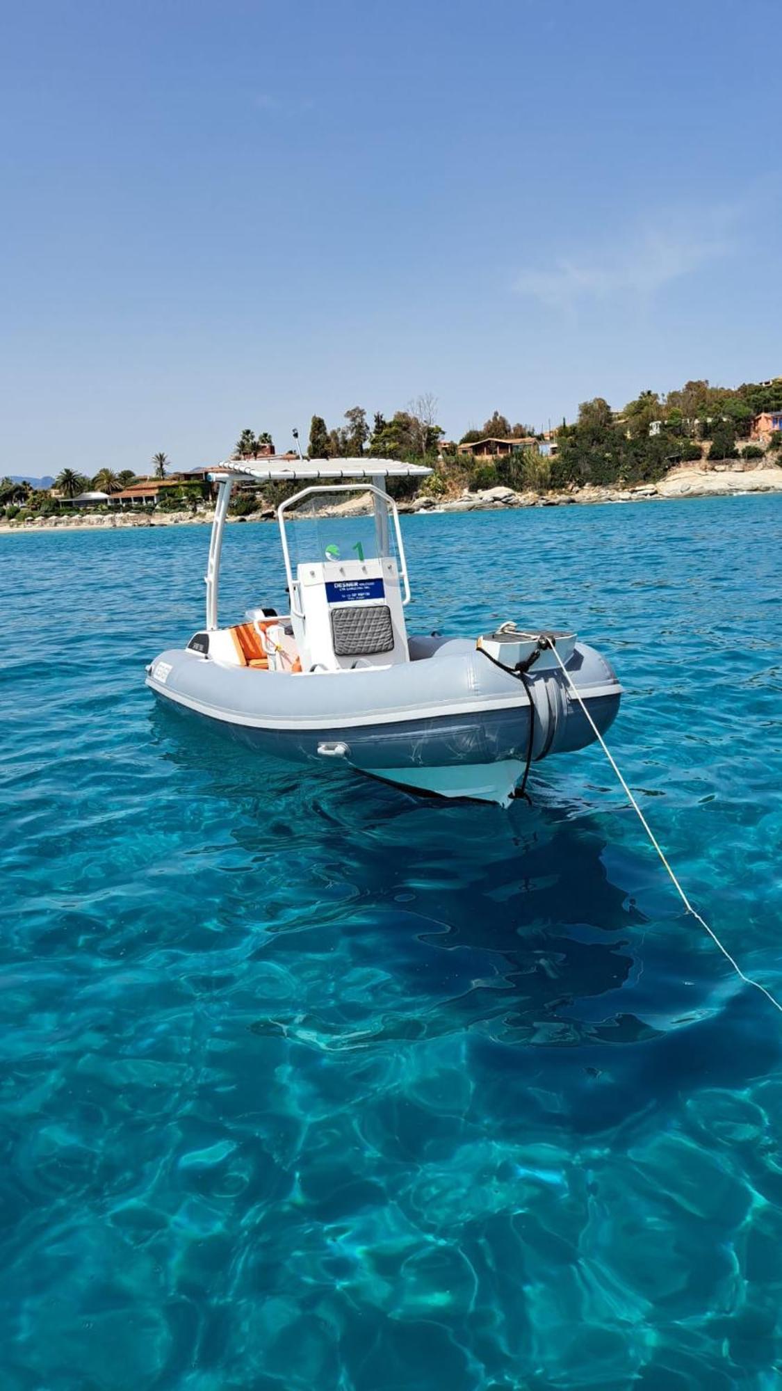 Boat & Breakfast Lucretia, Luxury Yacht Hotel อาร์บาตักซ์ ภายนอก รูปภาพ